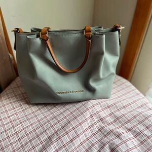 Dooney & Bourke City Barlow  Tote Bag
